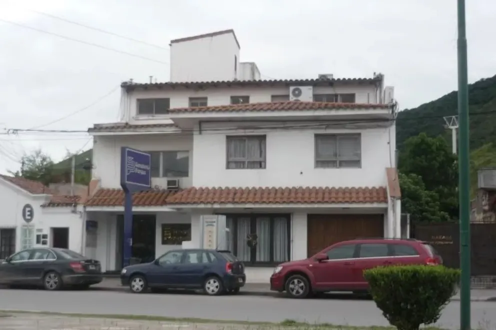 En total estado de abandono, finalmente el Sanatorio El Parque declaró su quiebra