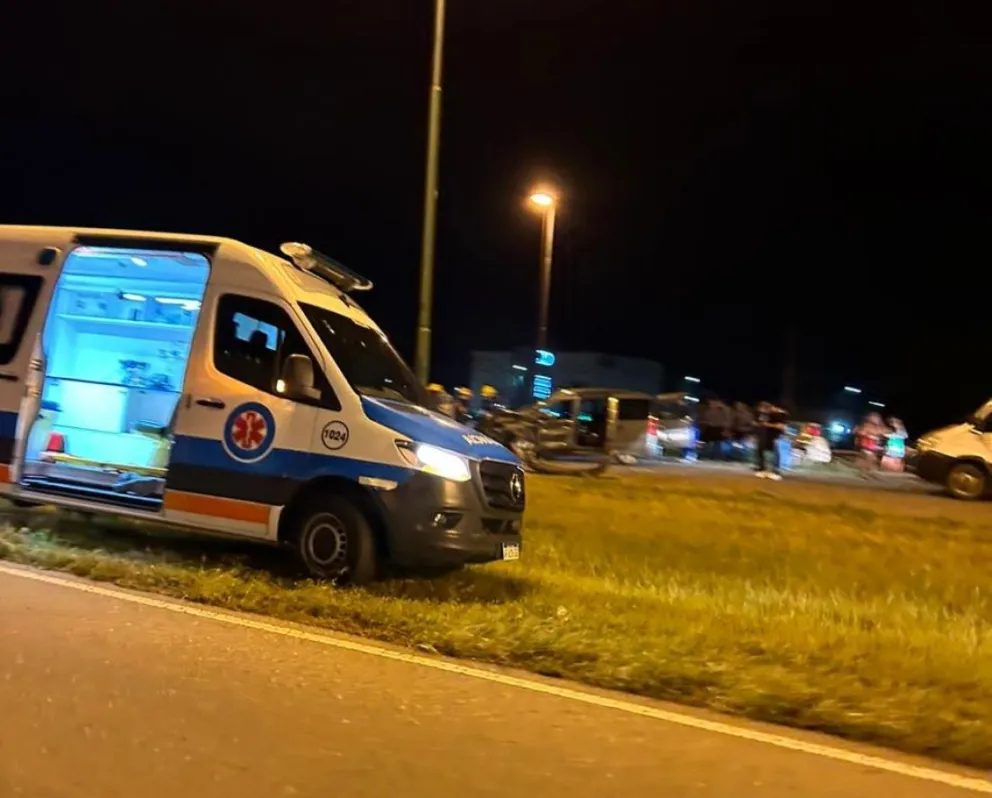 Terrible accidente en el acceso a San Lorenzo Chico: dos adultos y un menor heridos