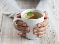 Conocé estas tres clases de té que te ayudarán a combatir el dolor de panza