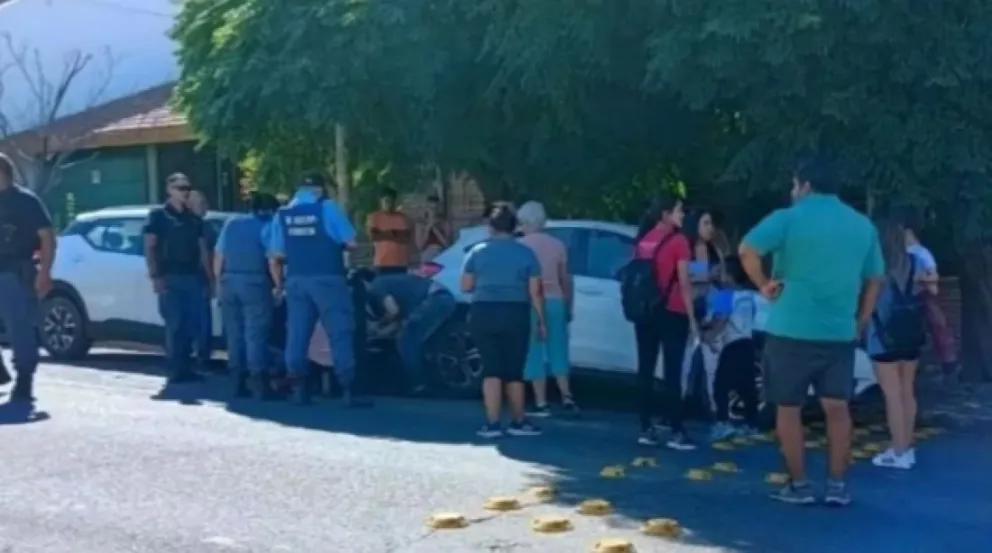 Trágico desenlace: un nene de 3 años falleció a causa de estar encerrado en un auto por seis horas 