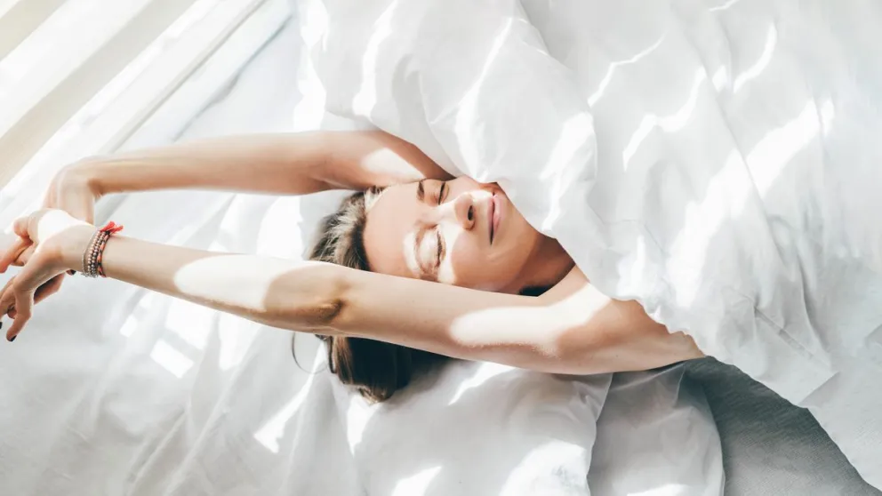 Estos son los alimentos que debes evitar a la hora del descanso para no tener insomnio