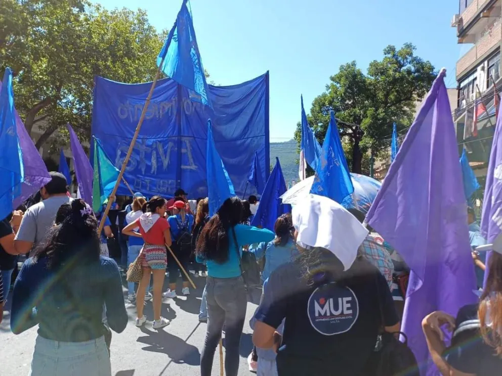 24 de marzo en Salta: una multitud marchó por las calles salteñas y reivindicó el Nunca Más