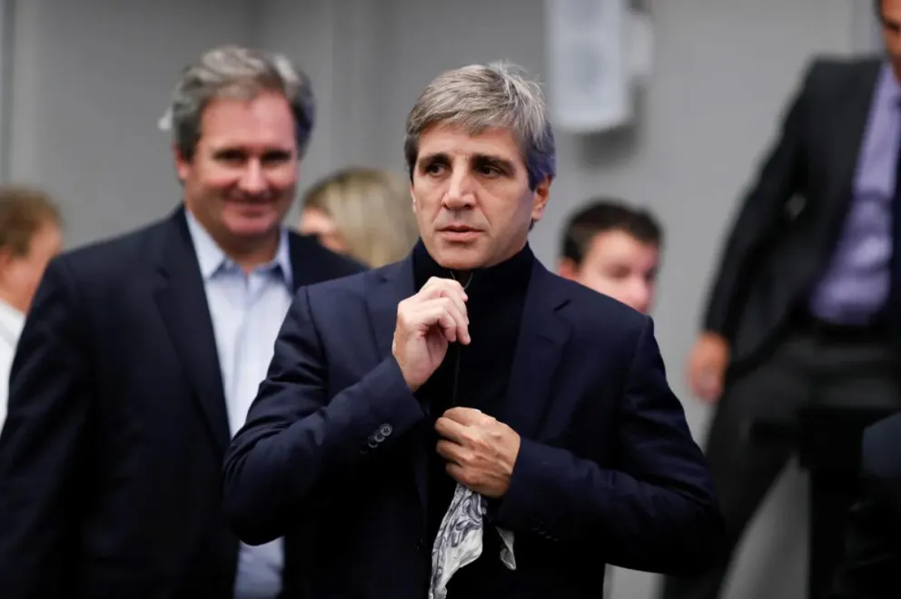 Ley Bases: Luis Caputo adelantó qué medidas  tomaría el gobierno tras su aprobación 