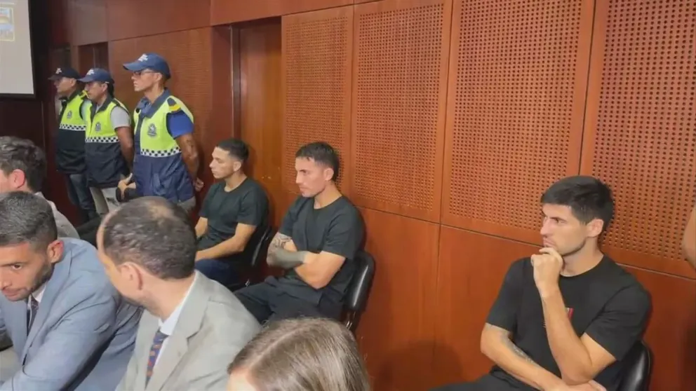Declaró la joven abusada por los jugadores de Vélez: “Mi vida es una cárcel y un infierno”