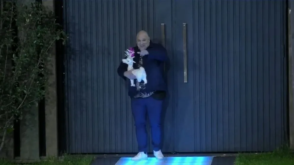 Gran Hermano: Ariel entró a la casa con un regalo para Furia y revolucionó a Alfa