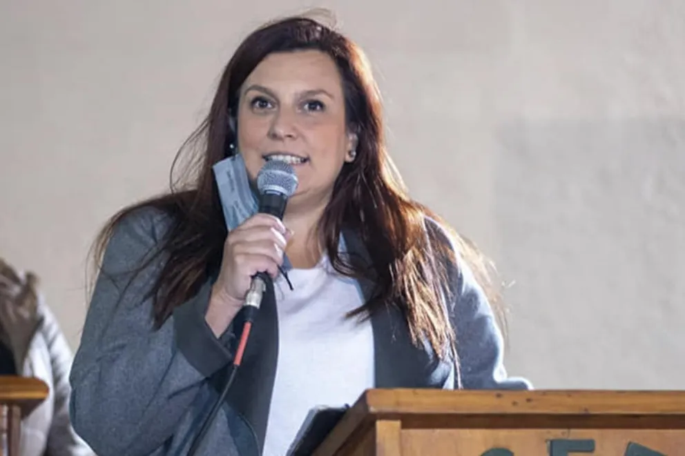 Mónica Juárez: “El boleto gratuito es el medio para que los chicos no pierdan la oportunidad de estudiar”