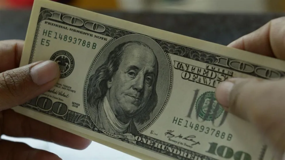 Dólar hoy: a cuánto cerró el blue y los diferentes tipos de cambio este lunes 11 de noviembre