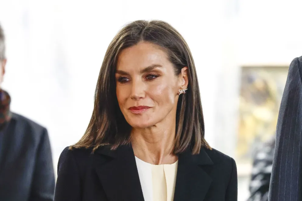 Familiar de la reina Letizia hace pagar muy caro a la reina Sofía sus errores del pasado