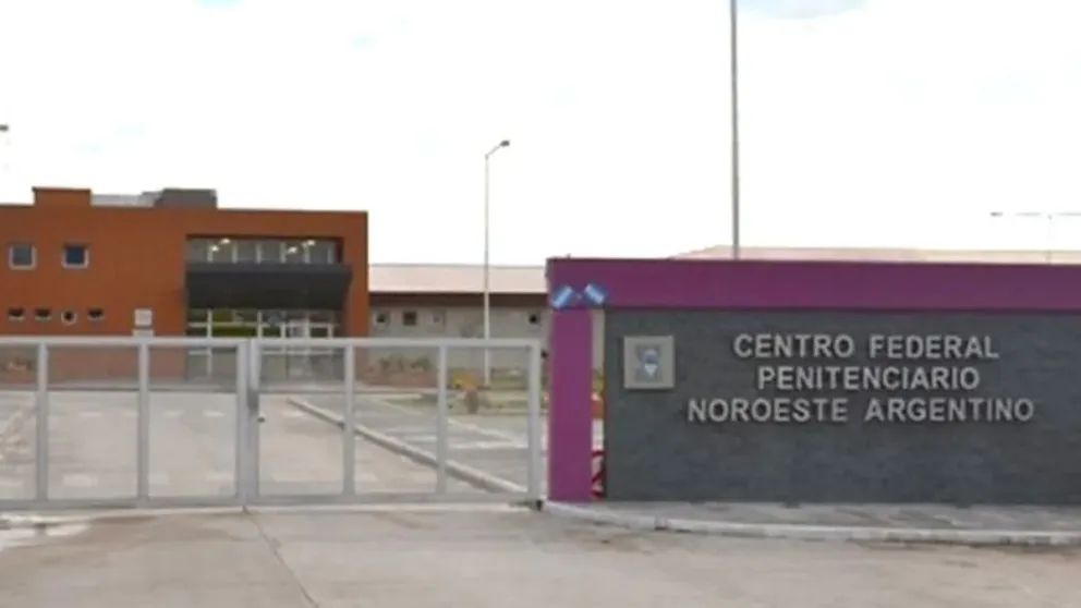 Muerte y misterio en la Cárcel Federal de Güemes: una mujer llegó al hospital sin vida