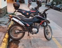 Tras un operativo de la Policía de Salta, detuvieron a un hombre y secuestraron dos motos