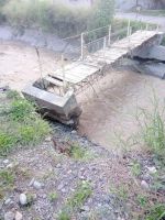 Podría haber sido una tragedia:  en Cerrillos se cayó un puente que se encontraba en mal estado