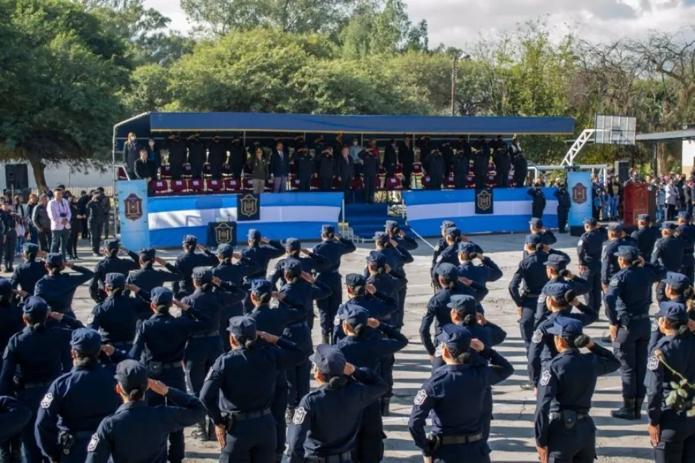 Policía de Salta aspirantes reclamo