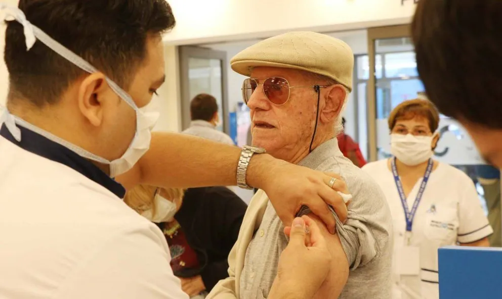 Vacunación antigripal para jubilados PAMI: cuáles son los requisitos y quiénes pueden acceder