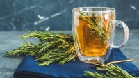El efectivo uso del té de romero para tu salud que te sorprenderá: cómo hacerlo y cuándo tomarlo