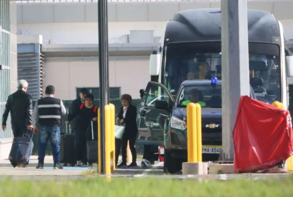 Se profundiza la crisis entre Ecuador y México: diplomáticos aztecas abandonaron Quito 