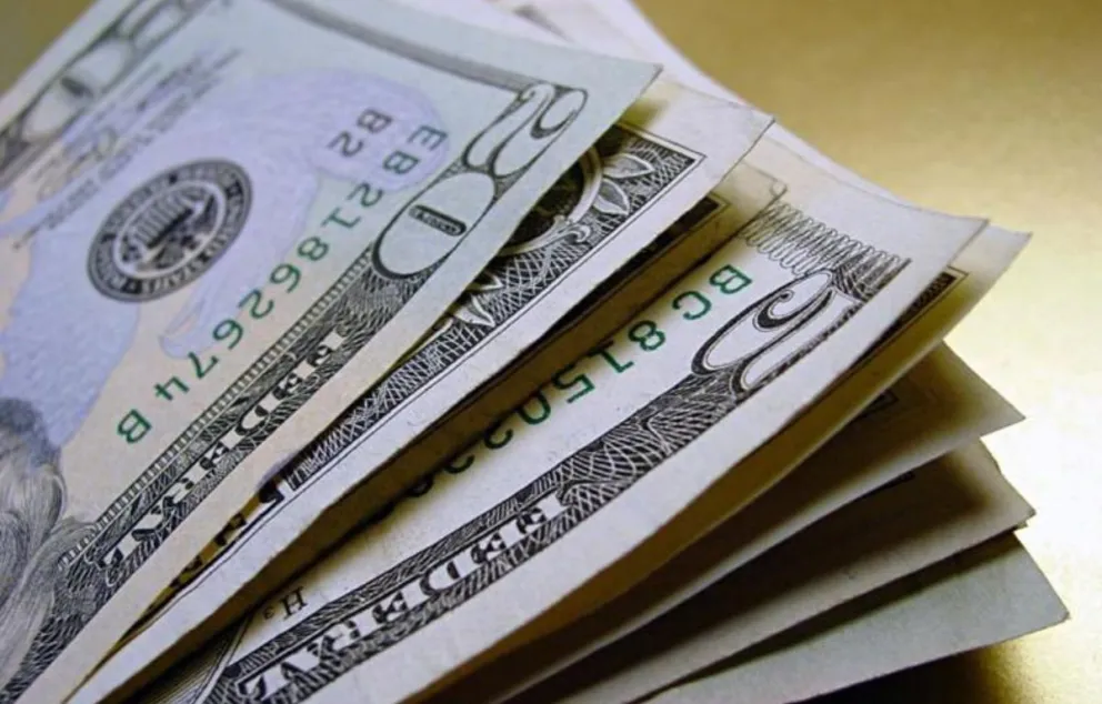 Dólar hoy: a cuánto cotiza el oficial y los diferentes tipos de cambio este lunes 8 de abril