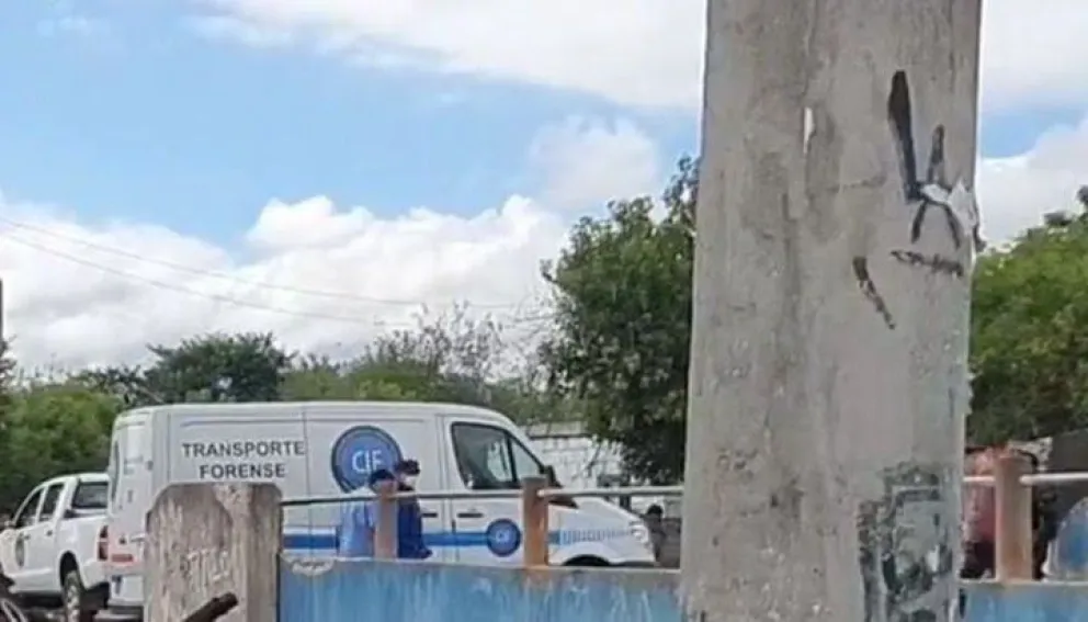 |URGENTE| Hallaron un cadáver flotando en el Río Arenales