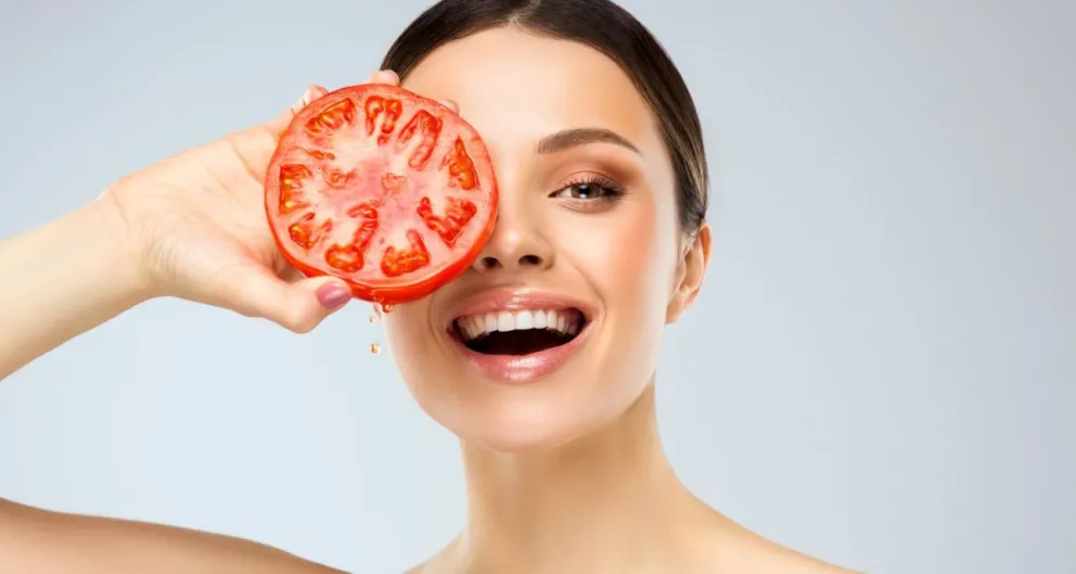 Contrarrestá la caída del pelo con esta mascarilla a base de tomate: descubrí cómo prepararla