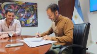 Emiliano Durand firmó un convenio con Aguas del Norte para avanzar con el Plan de Reparación de Calles