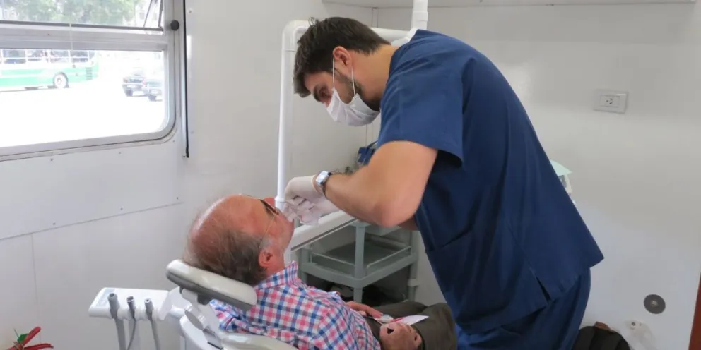 PAMI: cómo acceder al plan Sonrisa Mayor, que otorga atención odontológica gratuita para sus afiliados