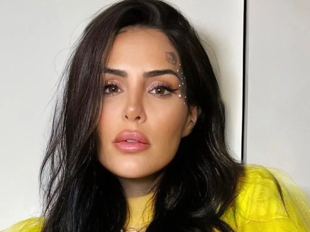 Cande Tinelli expuso a una seguidora y mostró los violentos mensajes que recibe a diario: "La plata todo lo puede"