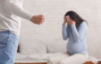 Violencia sin límites: un hombre atacó a su expareja embarazada de siete meses