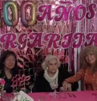 Una abuela salteña celebró sus 100 años junto a su familia: "Sigo siendo feliz, de chica he sido muy feliz" 