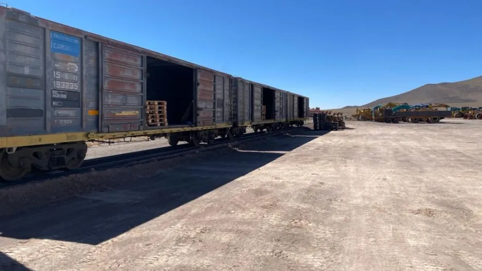 Gustavo Sáenz celebró la reactivación del Tren por el Ramal C14 en Salta