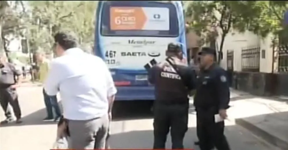 Tres colectivos provocaron un terrible choque en cadena en pleno centro salteño
