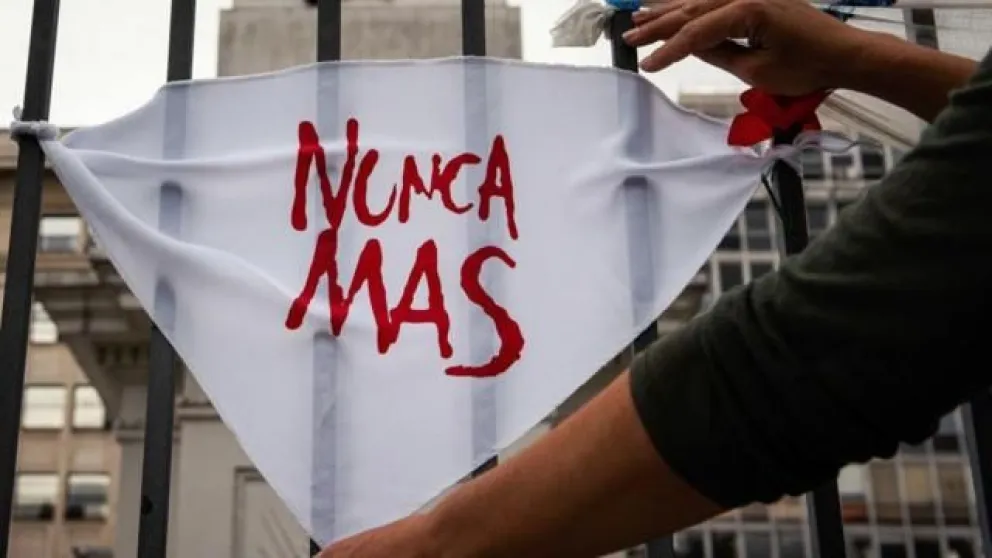 Sigue la motosierra: buscan dejar de pagar las indemnizaciones a las víctimas de la última dictadura militar