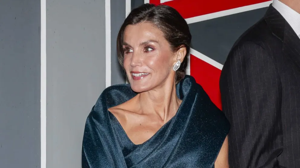 Así fue como la reina Letizia evitó el bochorno de un vestido desabrochado