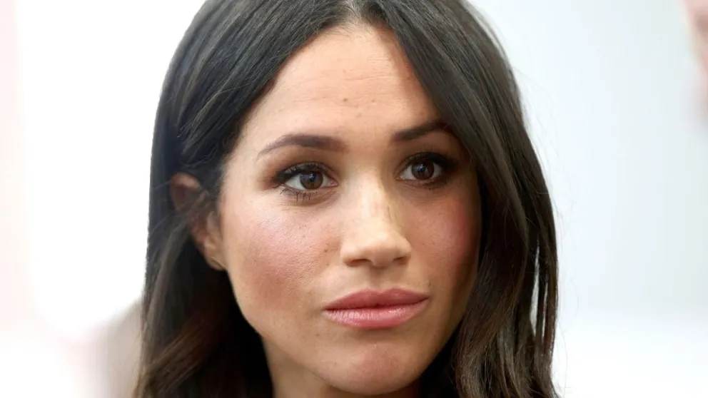 Fuertes revelaciones de la ex secretaria de Meghan Markle sobre su maltrato laboral