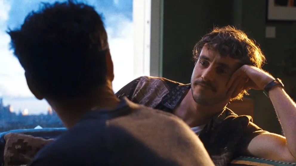 Disfrutá de la película más esperada en Star+: “Todos somos extraños” una historia de emociones profundas