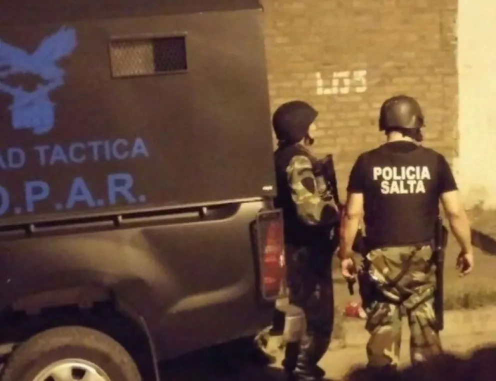 Conductor ebrio chocó al móvil del GOPAR y tres policías sufrieron heridas de gravedad
