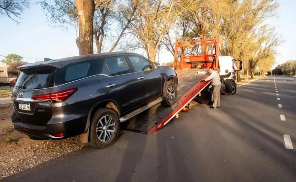|ATENCIÓN| El Gobierno Nacional autorizó a las compañías de seguro a retirar el servicio de grúa