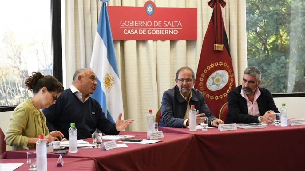 Gestiones de Salta ante Nación: obras públicas y recursos para programas de salud