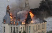 |VIDEO| Rusia bombardeó y dejó en ruinas "El castillo de Harry Potter": hay víctimas fatales