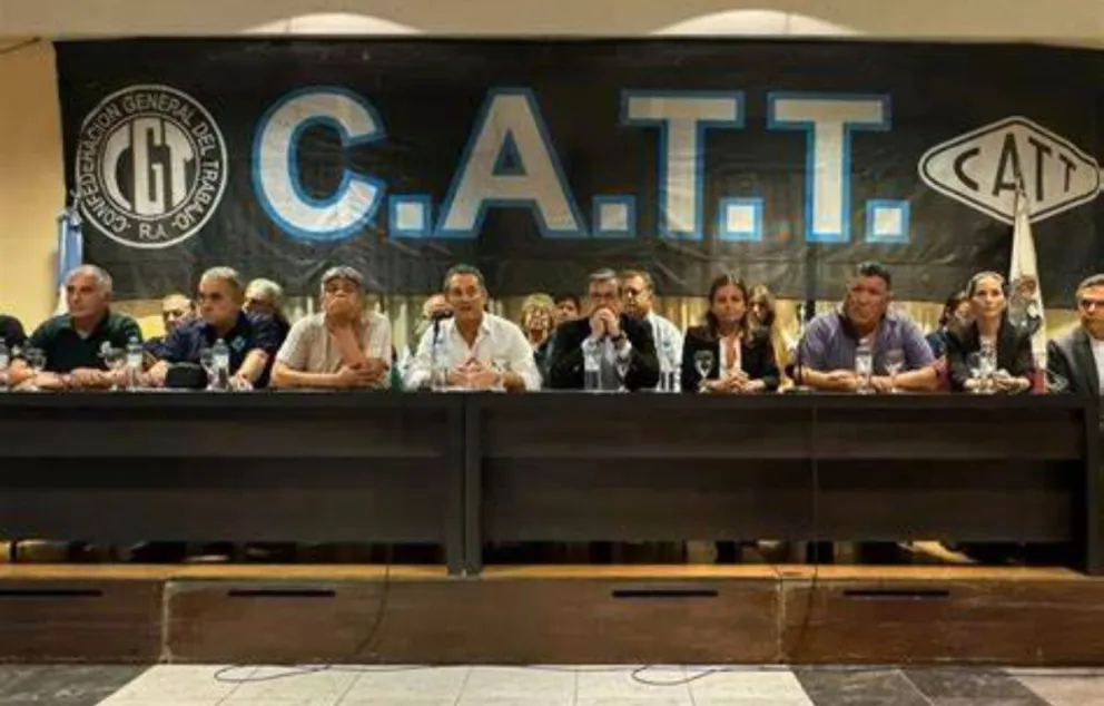 |ATENCIÓN| Este lunes 6 de mayo habrá Paro Nacional de transporte: quiénes se adhieren