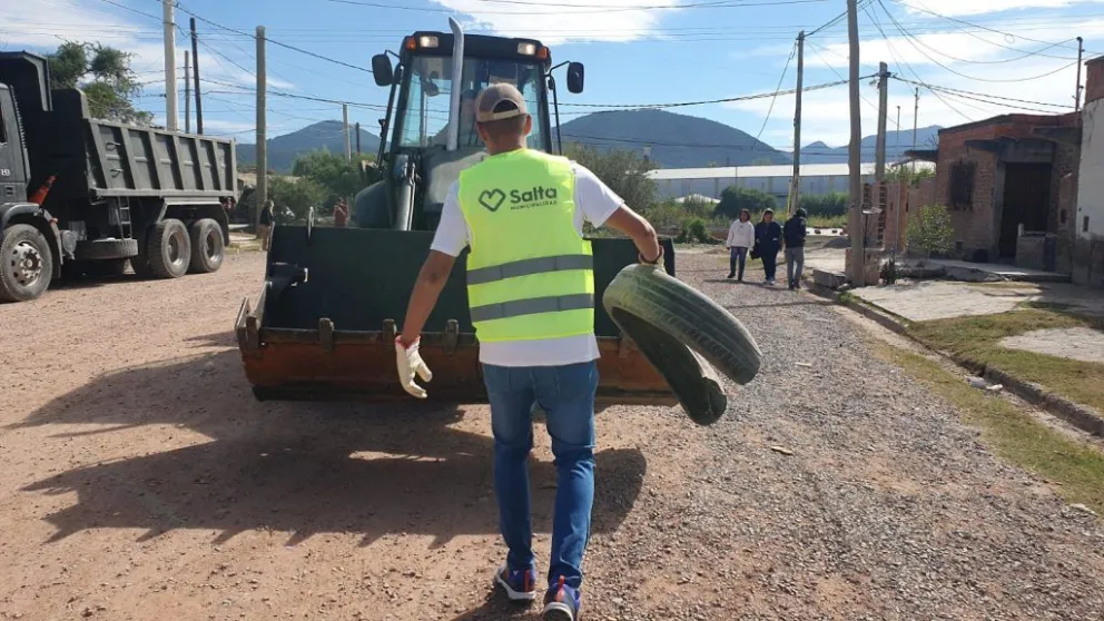 Dengue en Salta: la próxima semana continuará el operativo de descacharrado en zona este