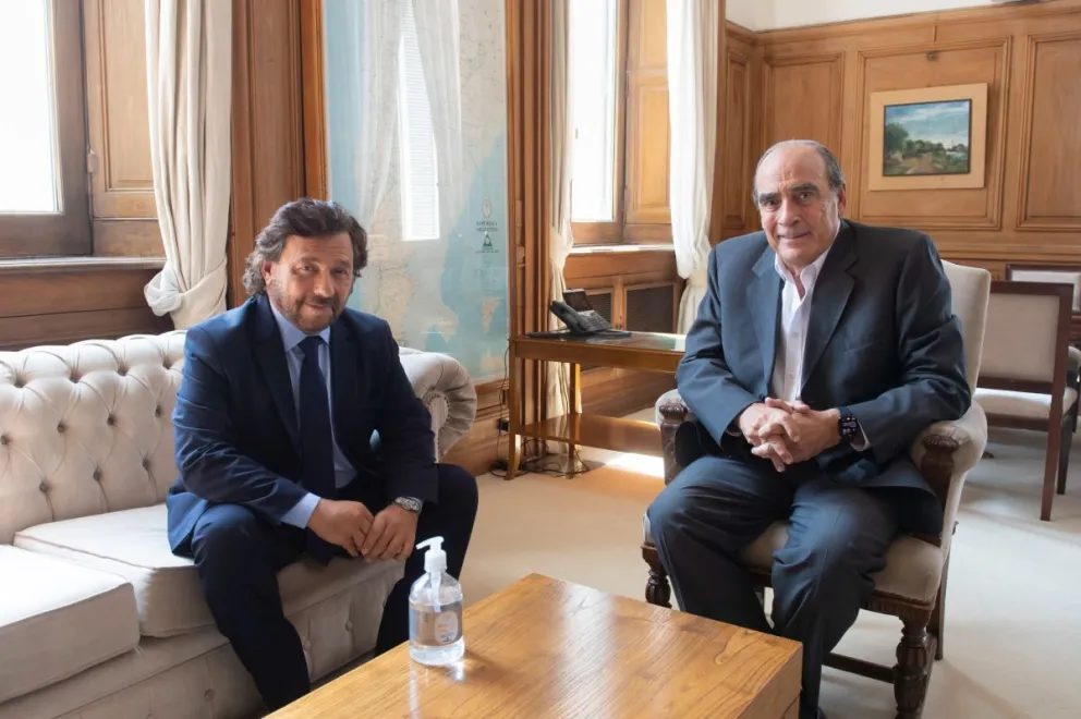 Camino al Pacto de Mayo: Guillermo Francos recibió en Casa Rosada a Gustavo Sáenz y Raúl Jalil