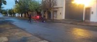 Brutal accidente en la ciudad: dos policías en moto resultaron heridos