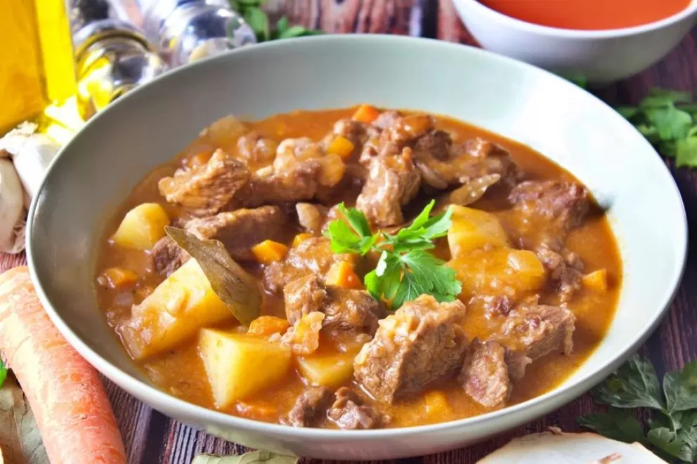 carne a la cacerola con papas-receta