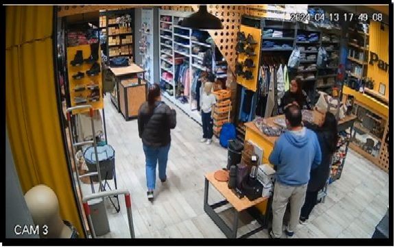 Mecheras en Salta: se llevaron prendas de un centro comercial y quedaron grabadas 