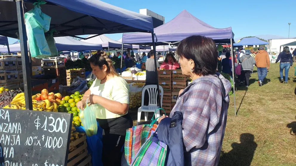 Hoy "El mercado en tu barrio" estará en zona oeste: a qué hora es el encuentro y qué productos ofrecen
