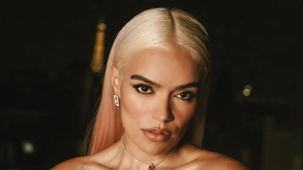 Karol G y el bikini XXS más cavado que dinamitó todo su cuerpo