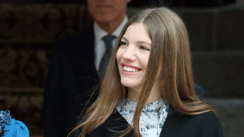 La foto que ha dejado ver lo que tiene en las piernas la infanta Sofía