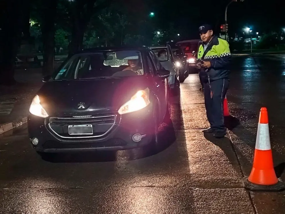 La Municipalidad de Salta reforzó la presencia de personal de tránsito en la plaza Alfonsina Storni