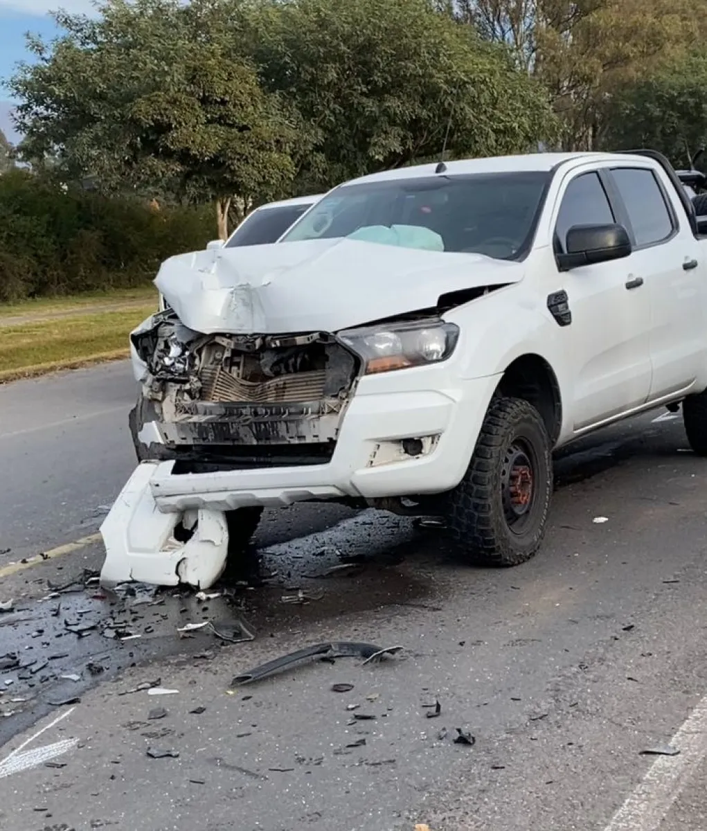 |URGENTE| Violento choque en Salta: una mujer con un bebé se salvó de ...