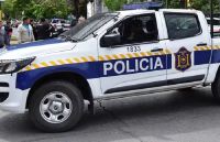 Inédito: una camioneta de la Policía de Salta chocó a una moto