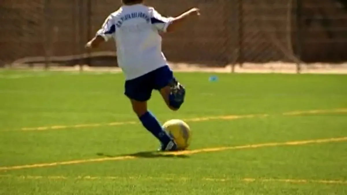 abuso f&uacute;tbol entrenador